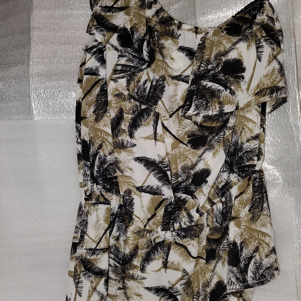 Beautiful top! - Picture 4 of 5